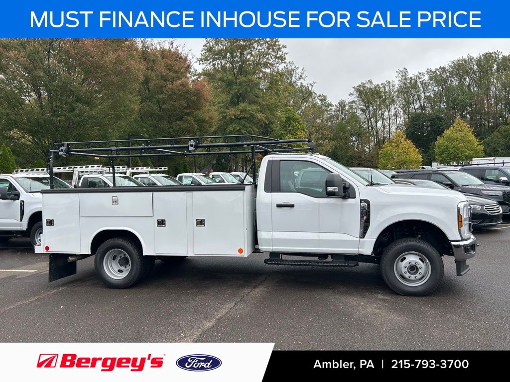 2024 Ford F-350 photo 3