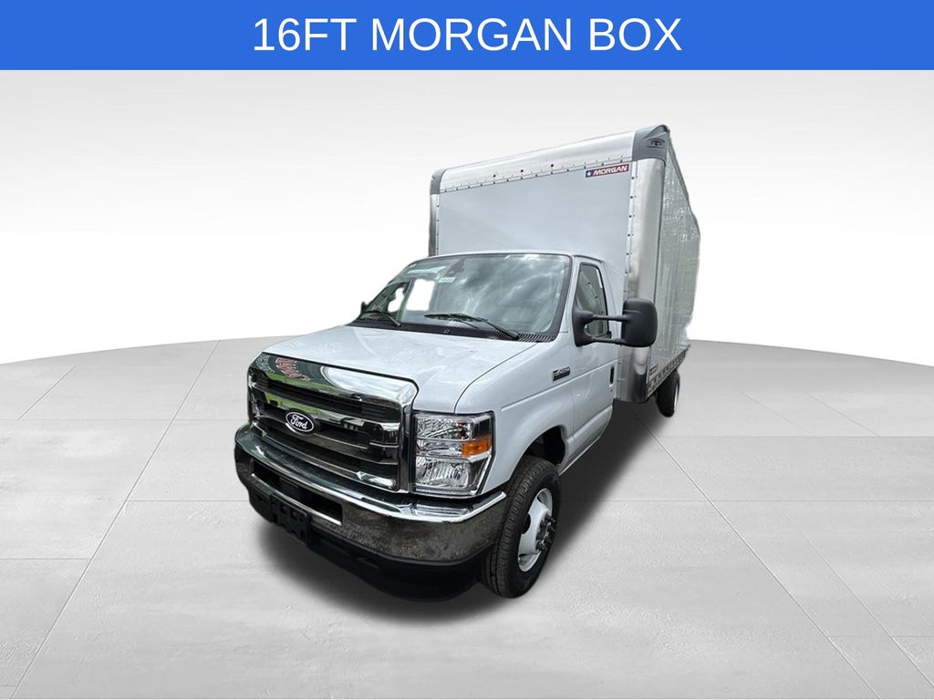 2027 Ford E-450SD Base 16FT DRY BOX