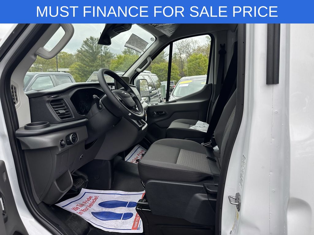 2025 Ford Transit Cutaway Base - Photo 11