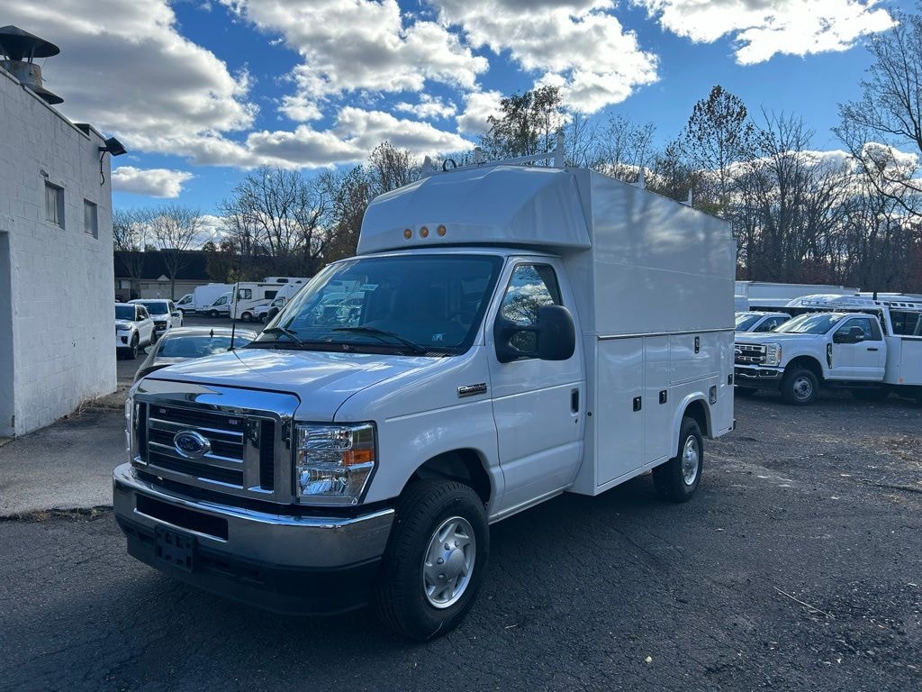New 2025 Ford E-350SD Base Cab/Chassis