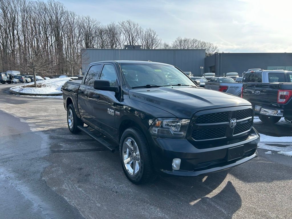 Certified 2018 Ram 1500 Express HEMI V8 4X4 Truck