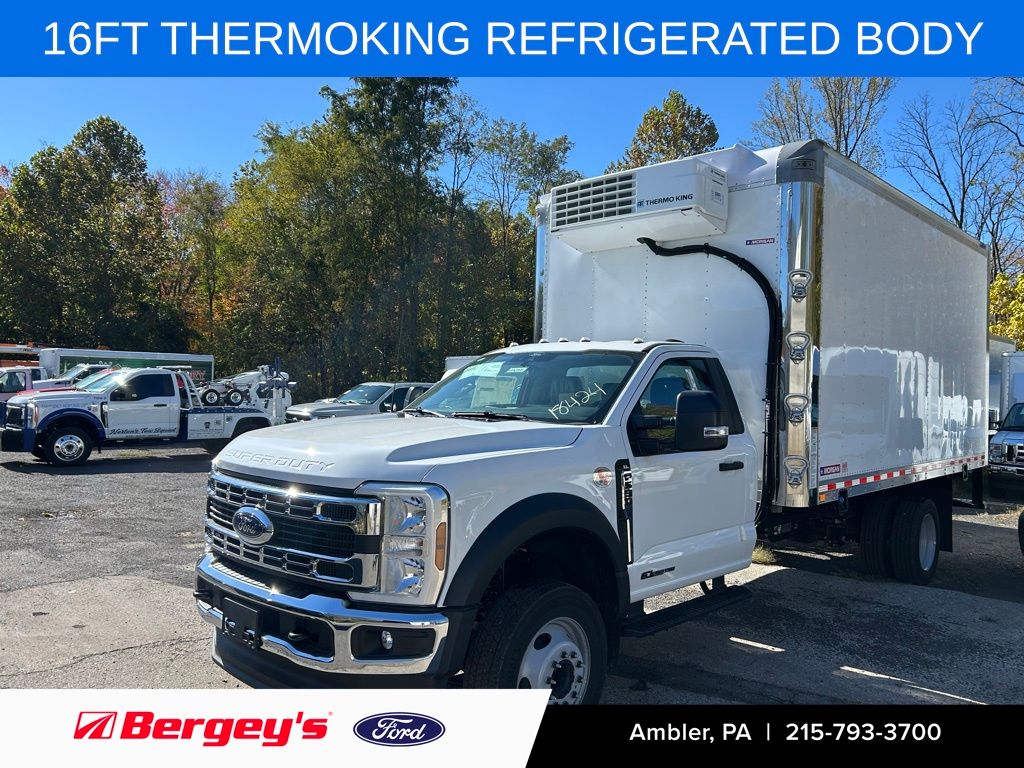 2025 Ford F-550 Super Duty Chassis Cab XL's photo