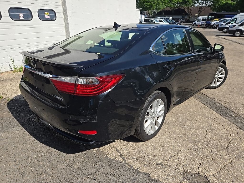 Used 2013 Lexus ES 300h Sedan