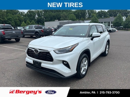 2023 Toyota Highlander LE SUV