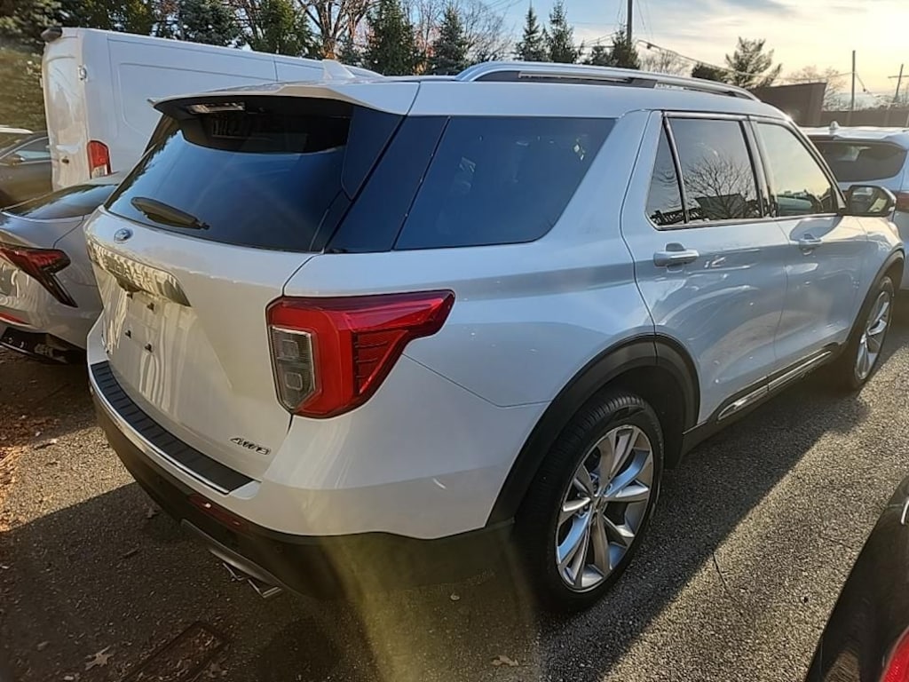 Certified 2022 Ford Explorer Platinum with Moonroof and Tech Package SUV