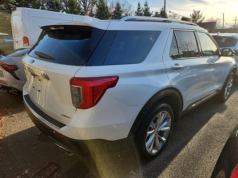 2022 Ford Explorer Platinum photo 4