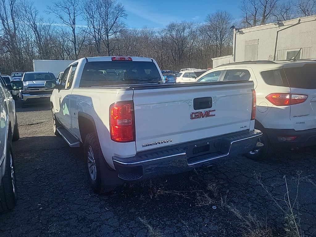 Used 2016 GMC Sierra 1500 SLE V-8 4X4 Truck