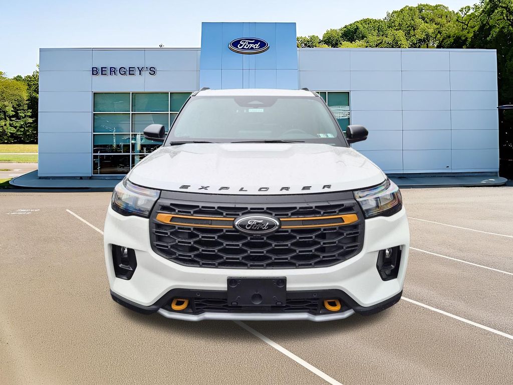 2026 Ford Explorer Tremor - Photo 2