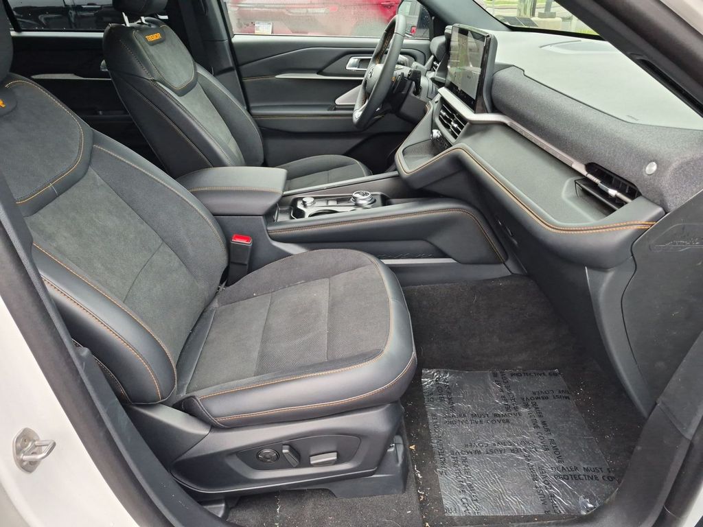 2026 Ford Explorer Tremor - Photo 25