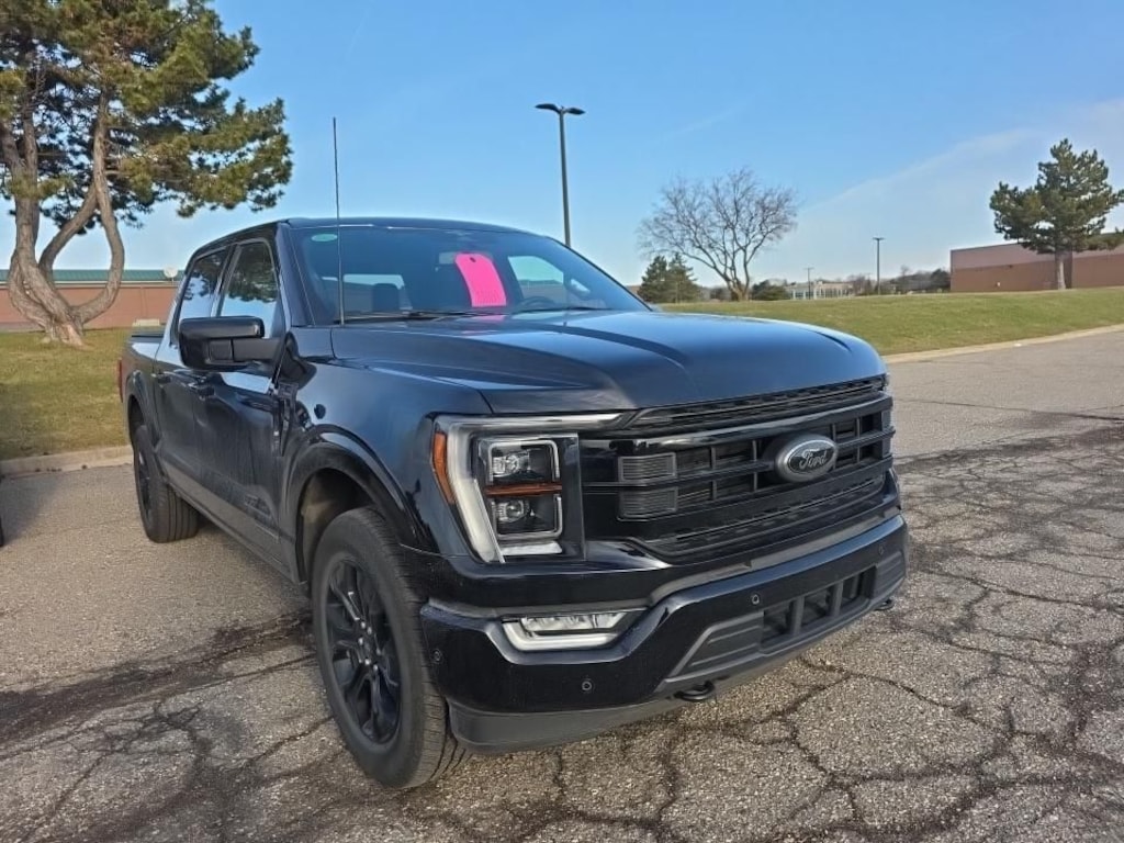 Used 2023 Ford F-150 Lariat Hybrid with a Moonroof Truck
