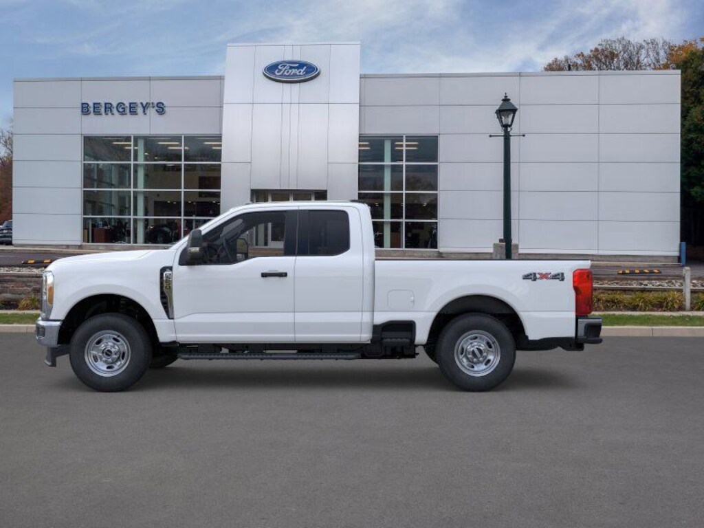 New 2026 Ford F-250SD XL 6.8L 4X4 Truck