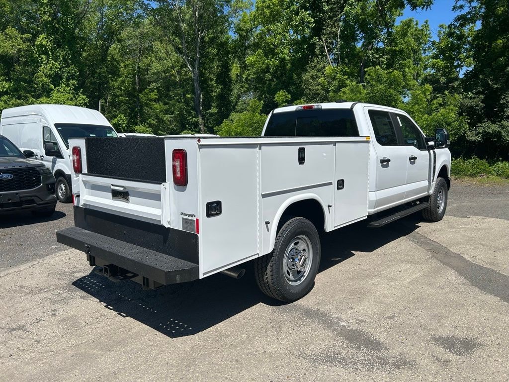 New 2026 Ford F-350SD XL Chassis