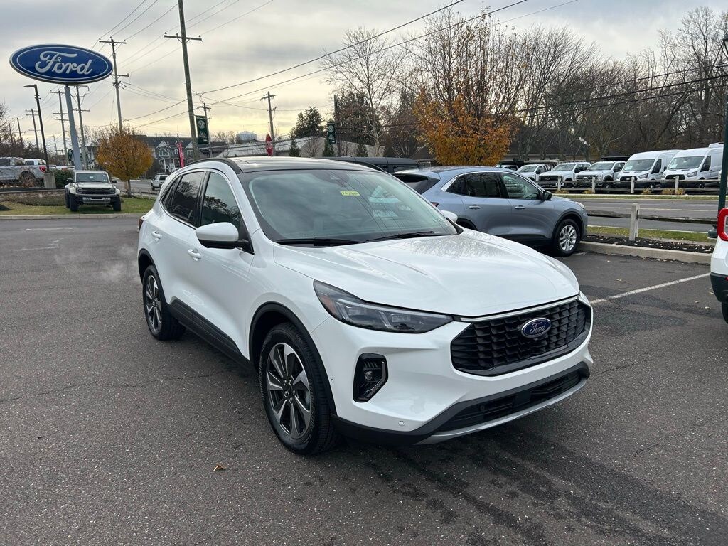 Certified 2023 Ford Escape Platinum with Moonroof SUV