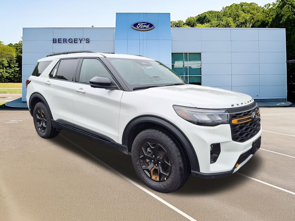 2026 Ford Explorer Tremor - Photo 3