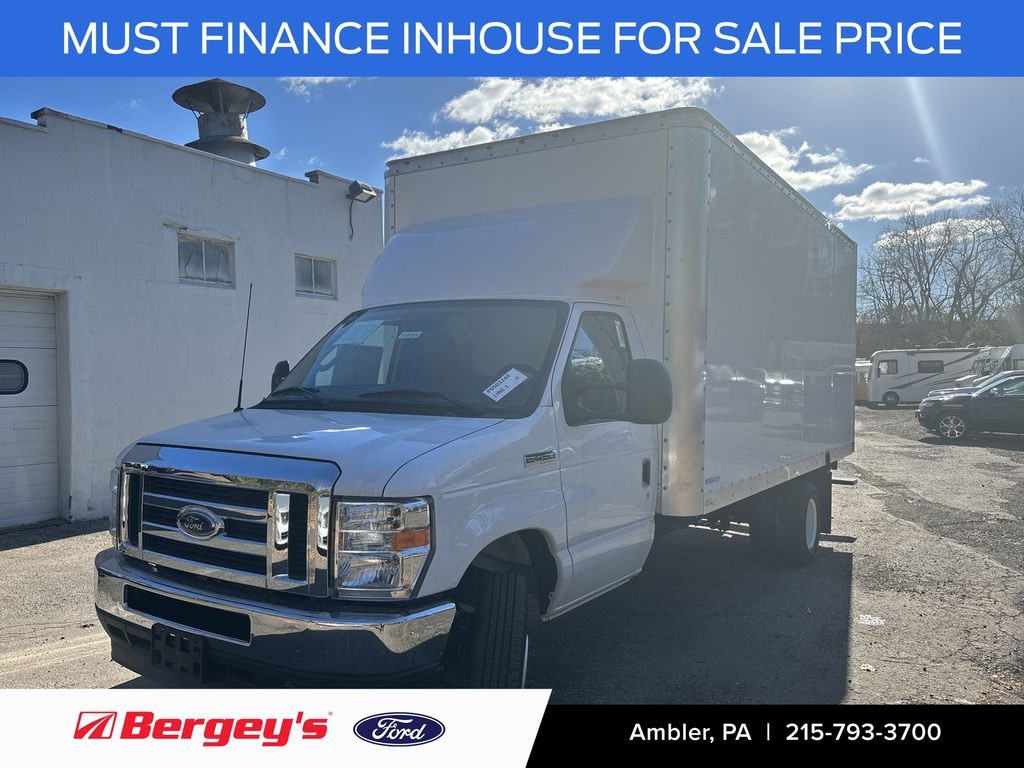 New 2024 Ford E-450SD Base Cab/Chassis