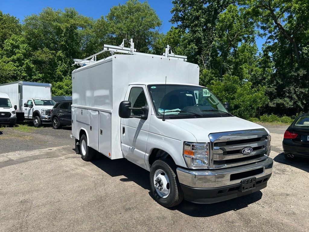New 2027 Ford E-350SD Base Cab/Chassis