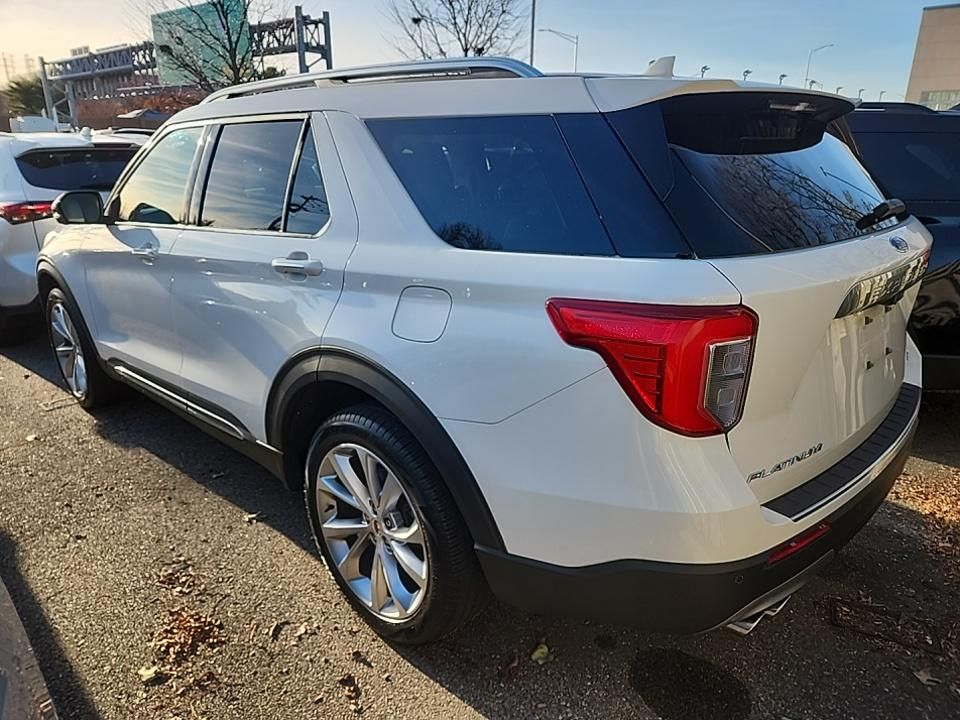2022 Ford Explorer Platinum photo 3