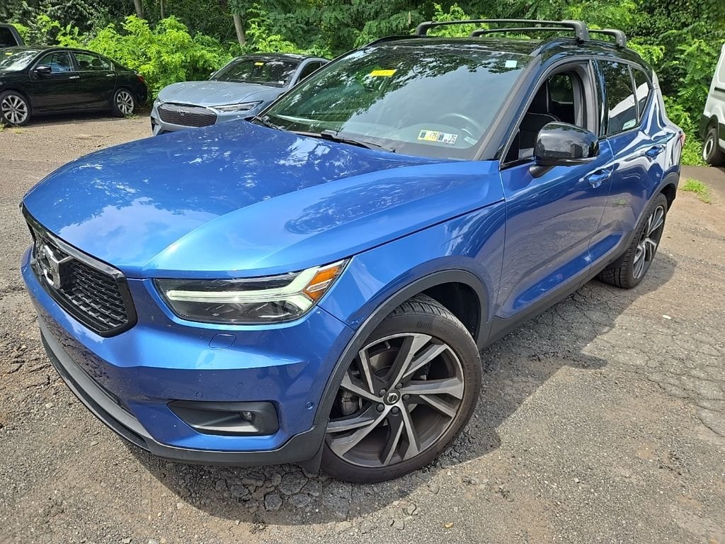 Used 2020 Volvo XC40 R-Design SUV