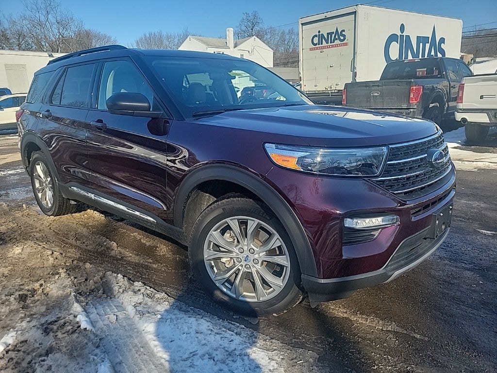 Used 2022 Ford Explorer XLT with Moonroof and Navigation SUV