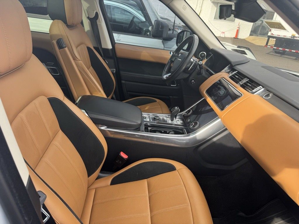 2020 Land Rover Range Rover Sport HSE Dynamic photo 4