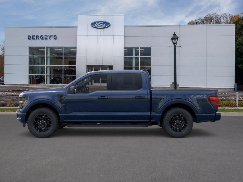 2025 Ford F-150 XLT photo 2
