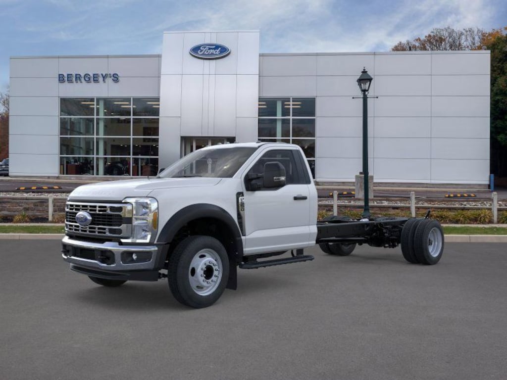 New 2025 Ford F-550SD XL 7.3L V8 Payload Plus Package Chassis