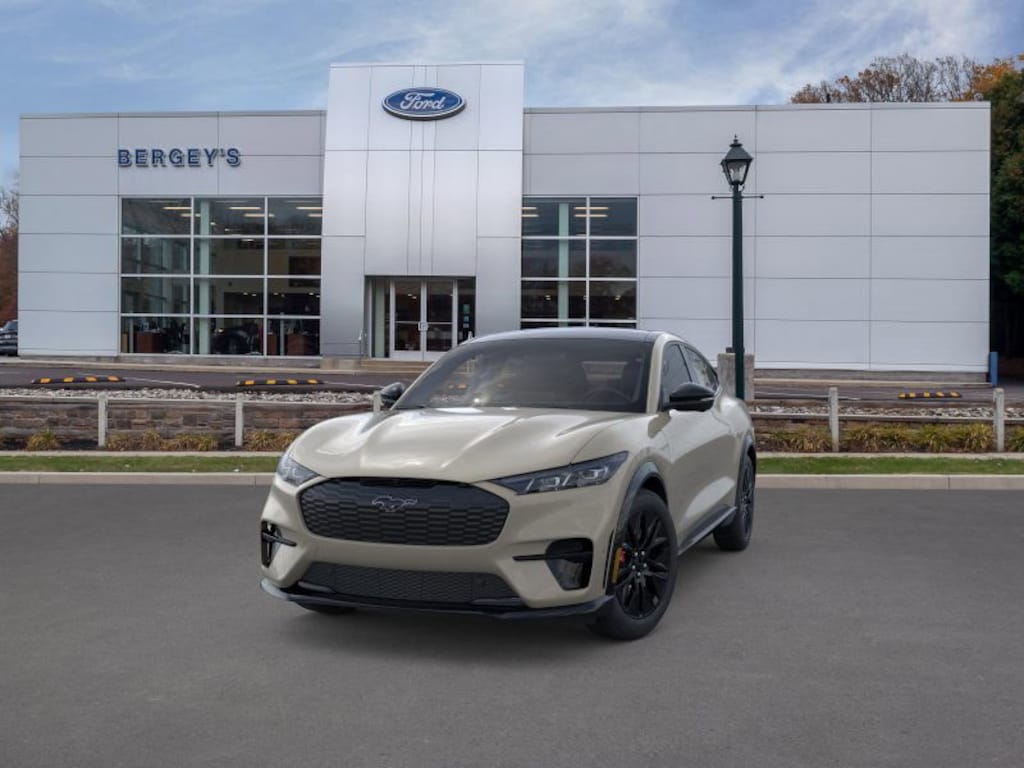 New 2025 Ford Mustang Mach-E Premium with 88KWH USABLE EXT NCM BATTERY SUV