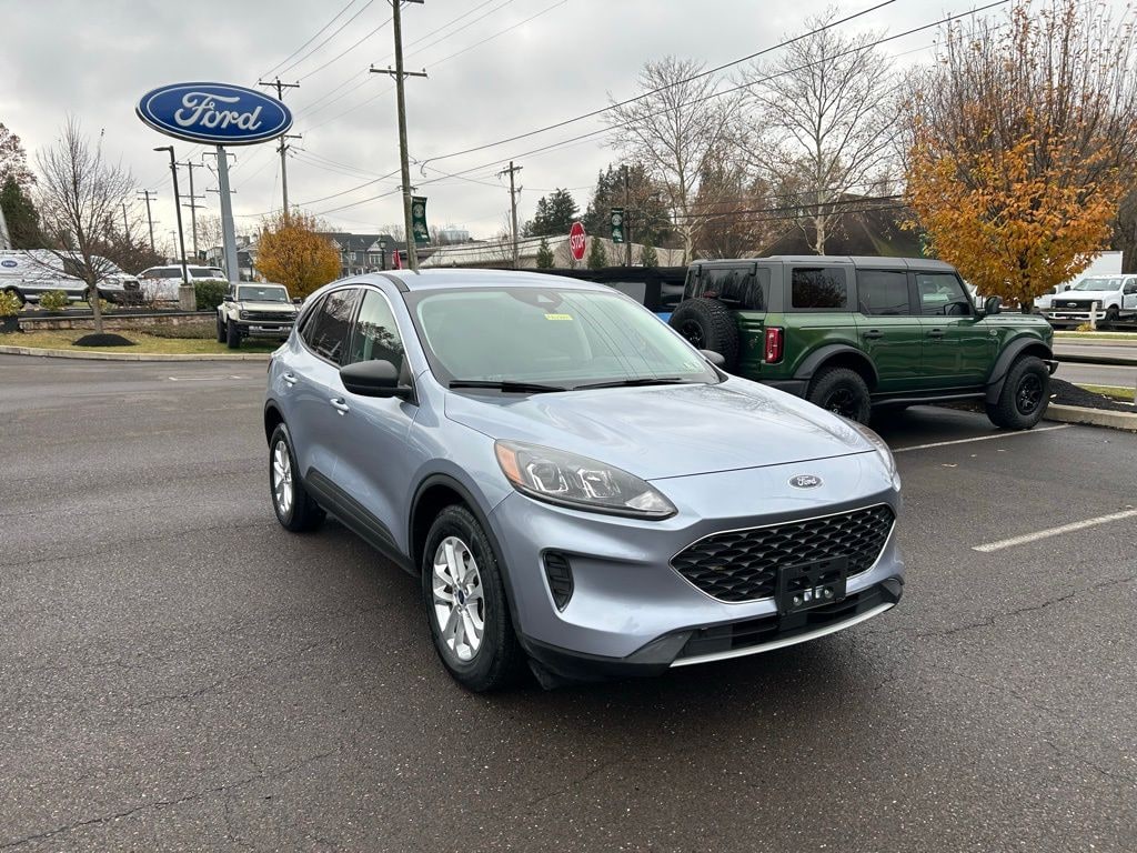 Certified 2022 Ford Escape SE AWD SUV