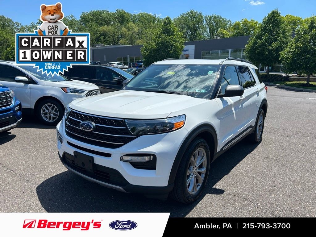Certified 2023 Ford Explorer XLT with a Moonroof SUV