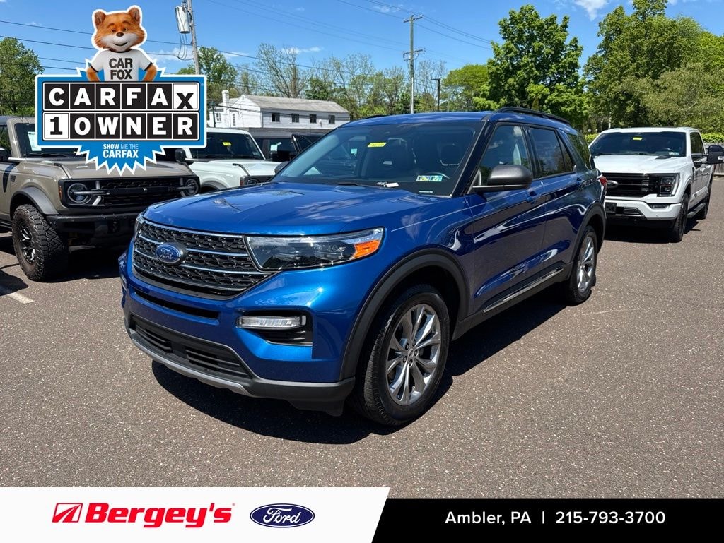 Certified 2023 Ford Explorer XLT with a Moonroof SUV