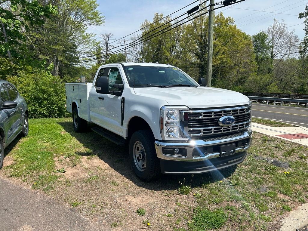 New 2026 Ford F-350SD XL 9FT Knapheide Service Body Chassis