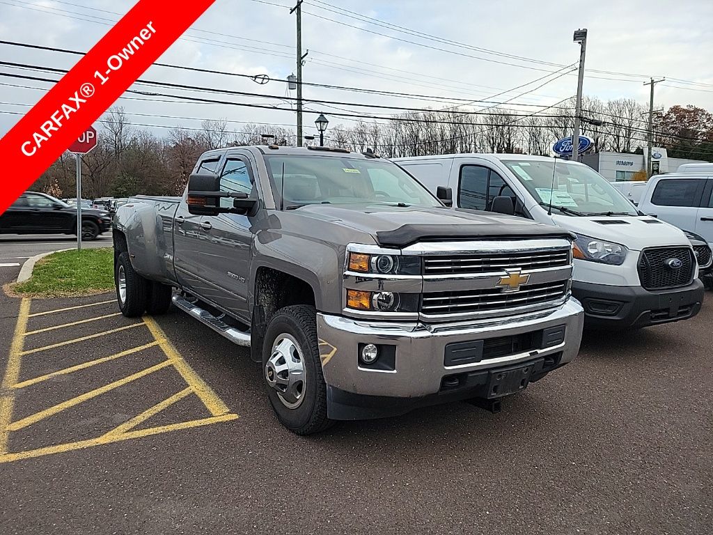 2017 Chevrolet Silverado 3500HD LT photo 2