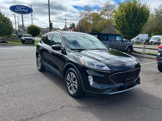 2022 Ford Escape SEL photo 3