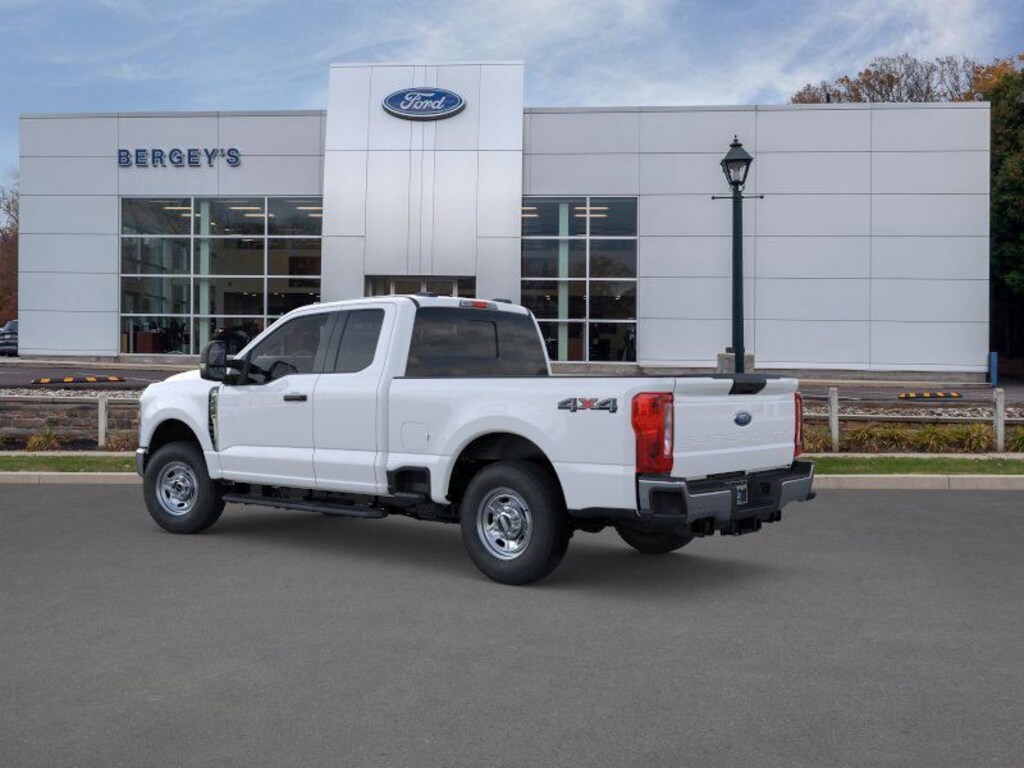New 2026 Ford F-250SD XL 6.8L 4X4 Truck