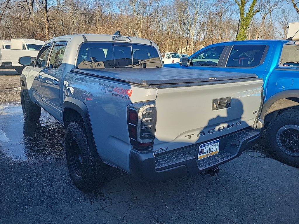 2021 Toyota Tacoma TRD Off-Road photo 4