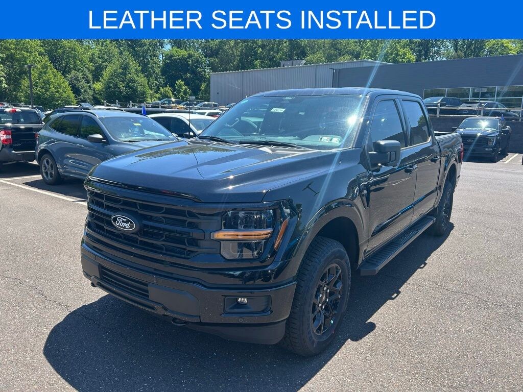 New 2026 Ford F-150 XLT 5.0L V-8 w/ Black Appearance Pkg Custom Truck
