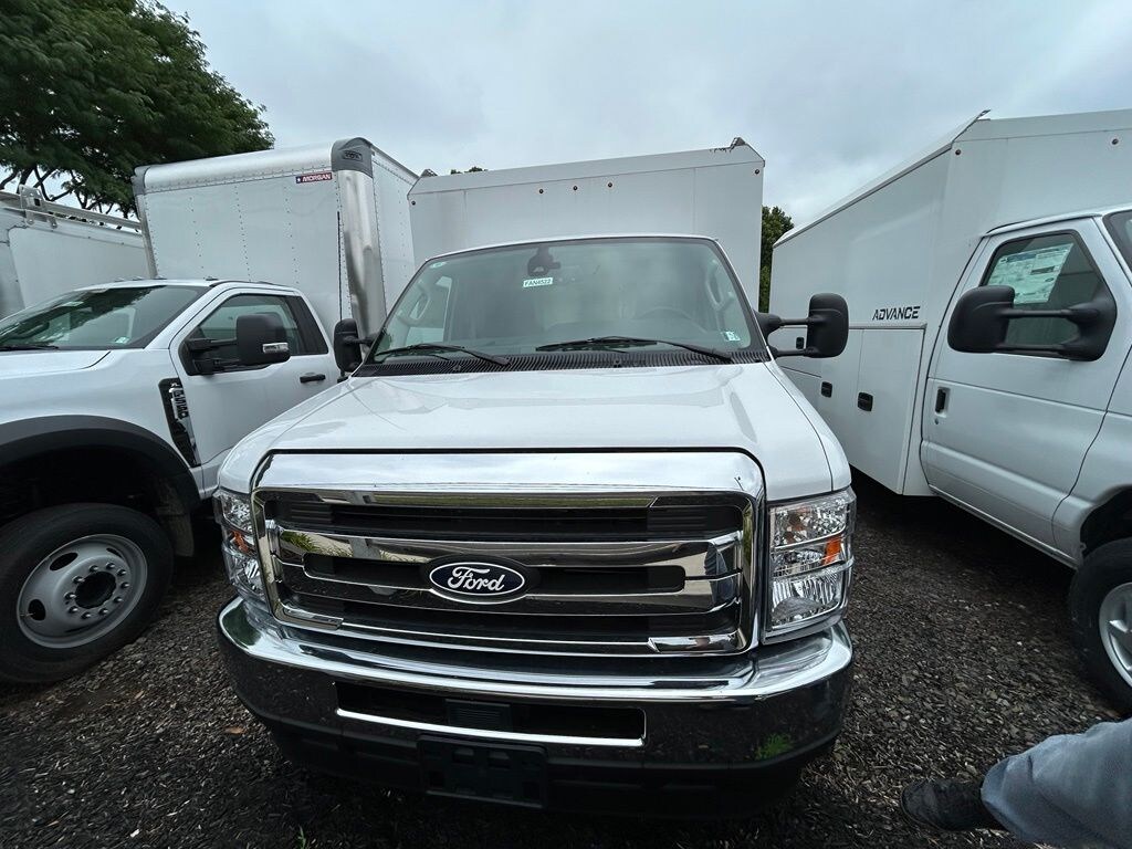 New 2027 Ford E-350SD Base Cab/Chassis