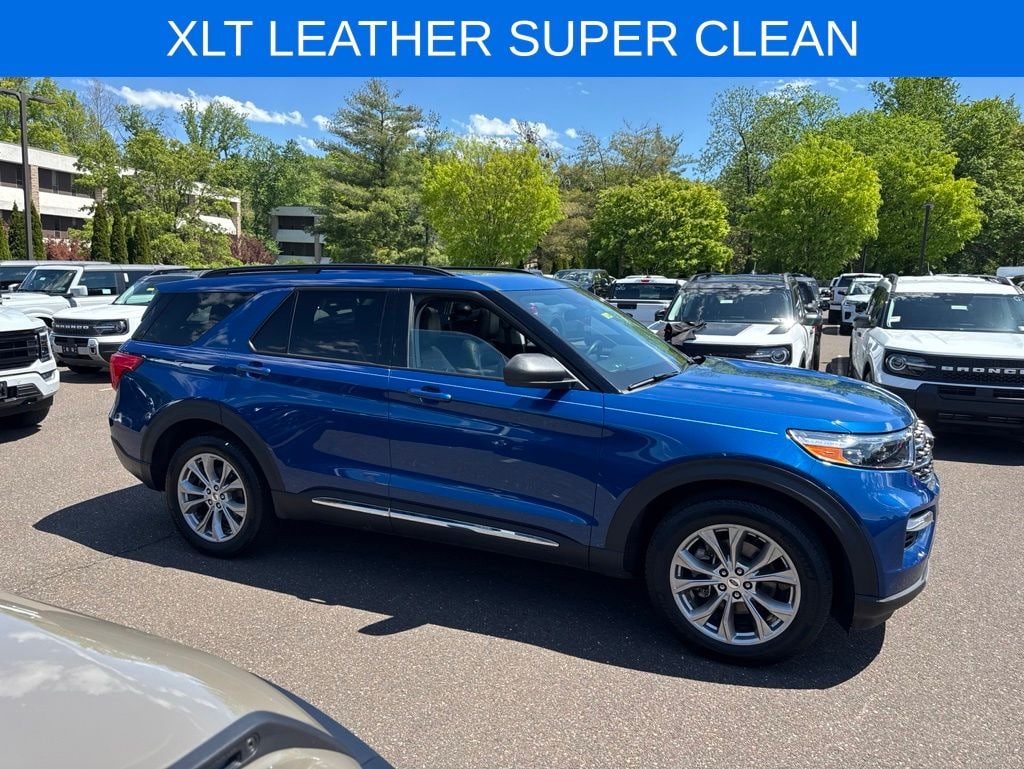 Certified 2023 Ford Explorer XLT with a Moonroof SUV