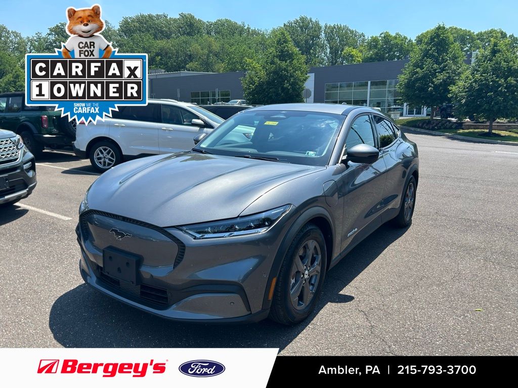 2021 Ford Mustang-Mach-e Select's photo