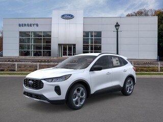 2025 Ford Escape ST-Line with Cold Weather and Tech Package SUV