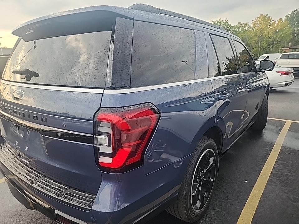 2022 Ford Expedition Limited photo 4