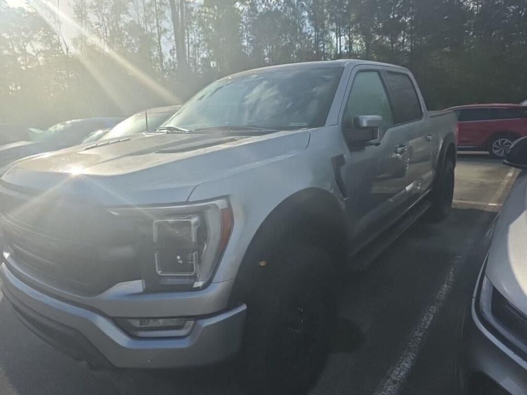 Used 2023 Ford F-150 Lariat Sport 5.0L V8 with a Moonroof Truck