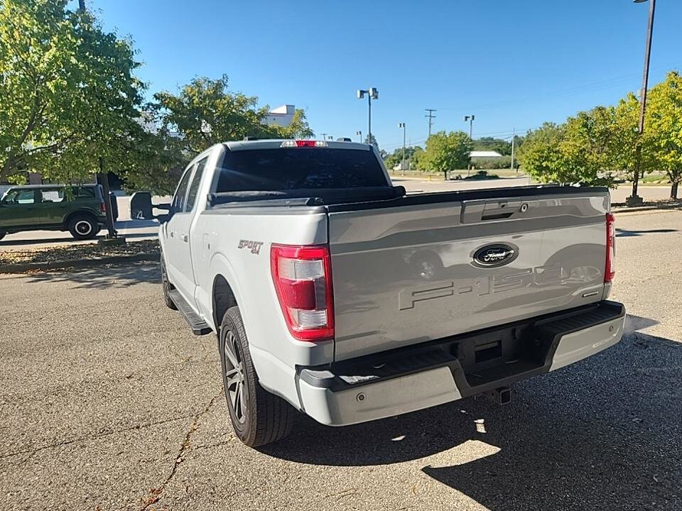 2022 Ford F-150 Lariat photo 2