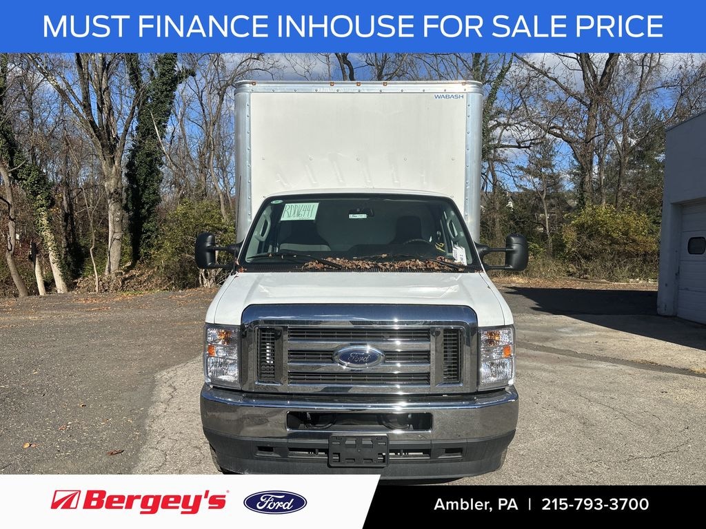 New 2024 Ford E-450SD Base Cab/Chassis