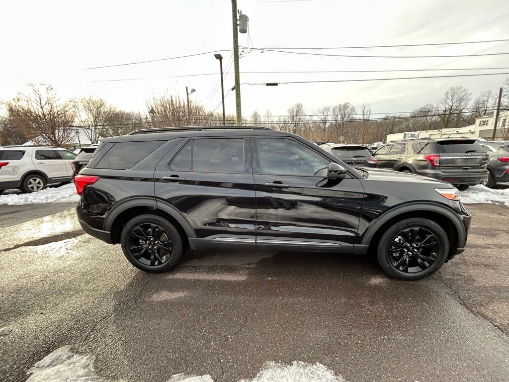 Certified 2022 Ford Explorer XLT Sport with a Moonroof SUV