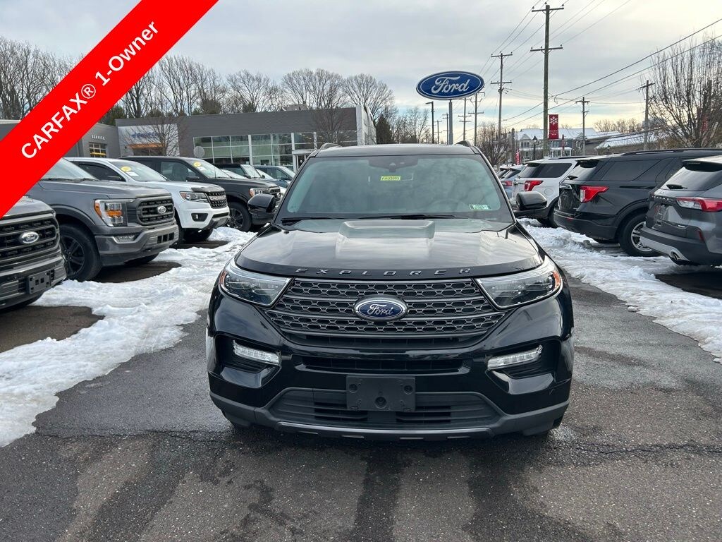 Certified 2022 Ford Explorer XLT Sport with a Moonroof SUV