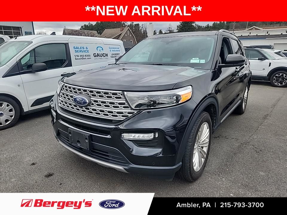 2022 Ford Explorer Limited's photo