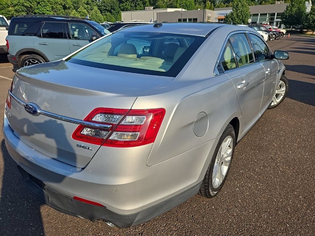 Used 2013 Ford Taurus SEL Sedan
