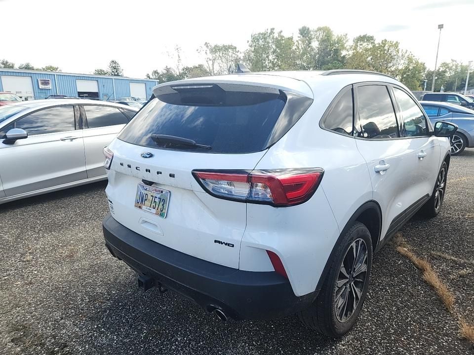 2022 Ford Escape SEL photo 4