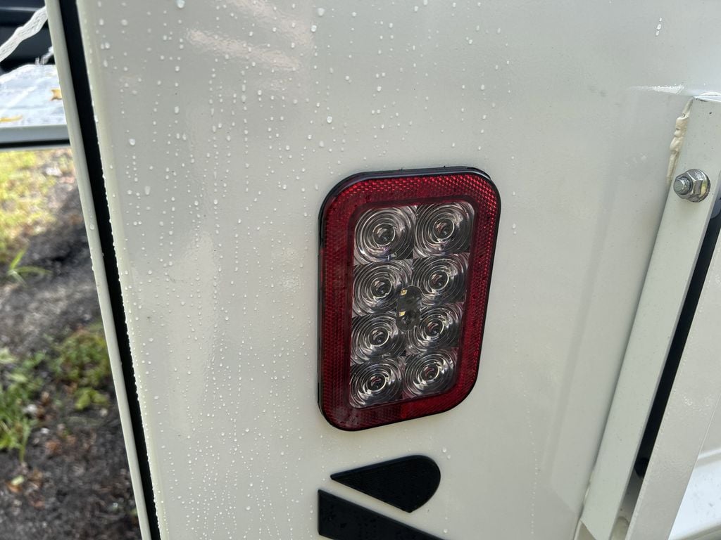 2025 Ford F-350 Super Duty Chassis Cab XLT - Photo 27